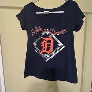Detroit Tigers Ladies Love Diamonds Genuine Merchandise t-shirt